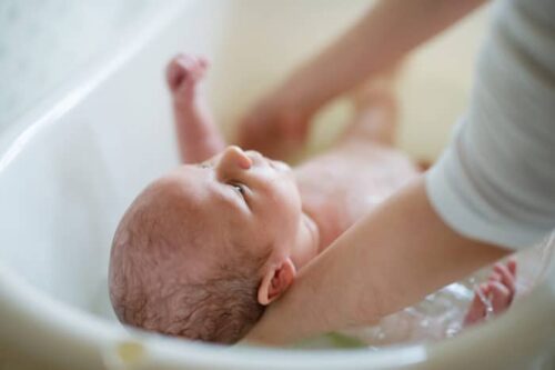 temperatura para baño de bebé